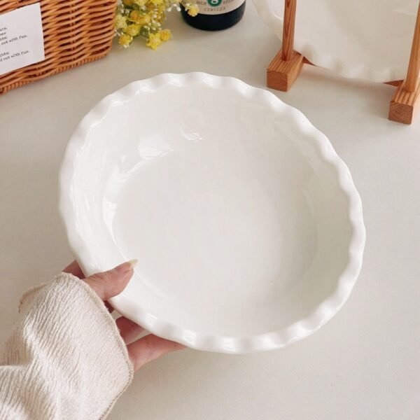 Plato Ondulado de Cerámica Blanca
