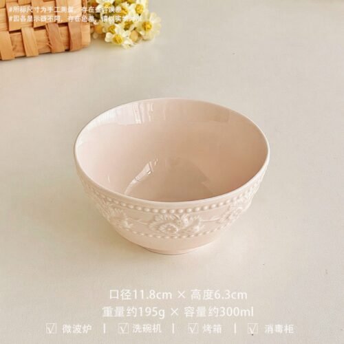 Bol de Cerámica con Relieve Floral –